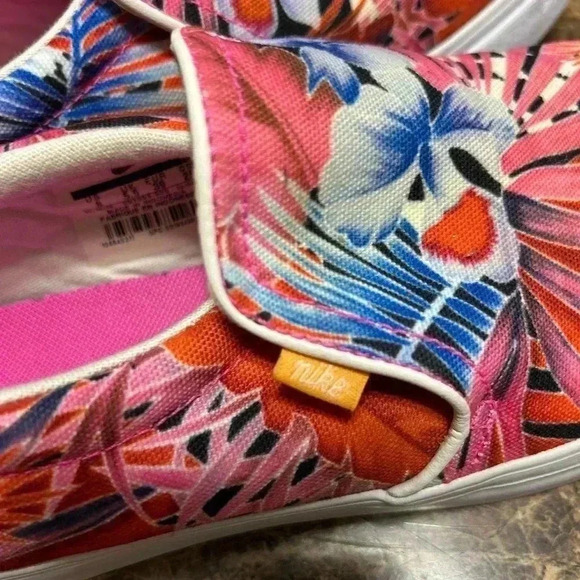 Nike colorful tropical pink/blue slip-on shoes size 8 - Picture 5 of 6